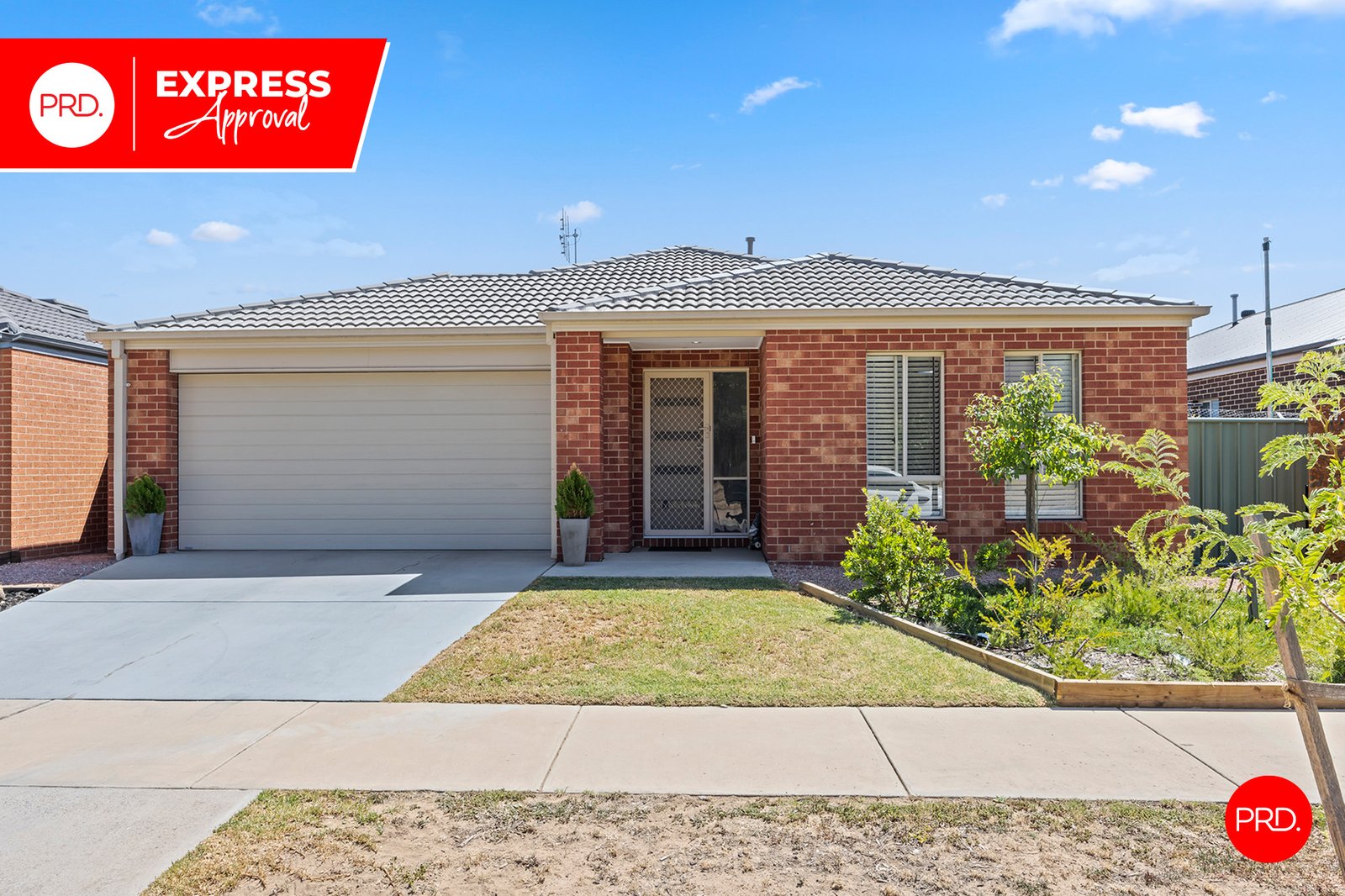 9 Creekview Place ASCOT 1