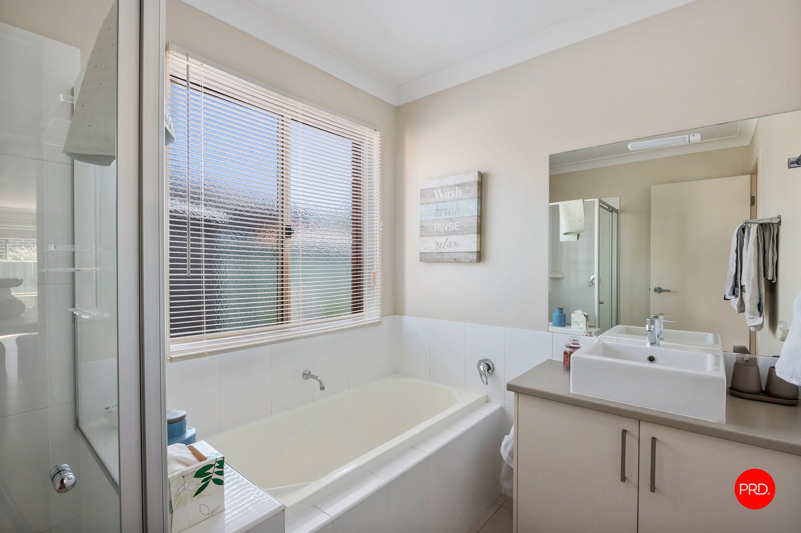 9 Creekview Place ASCOT 13