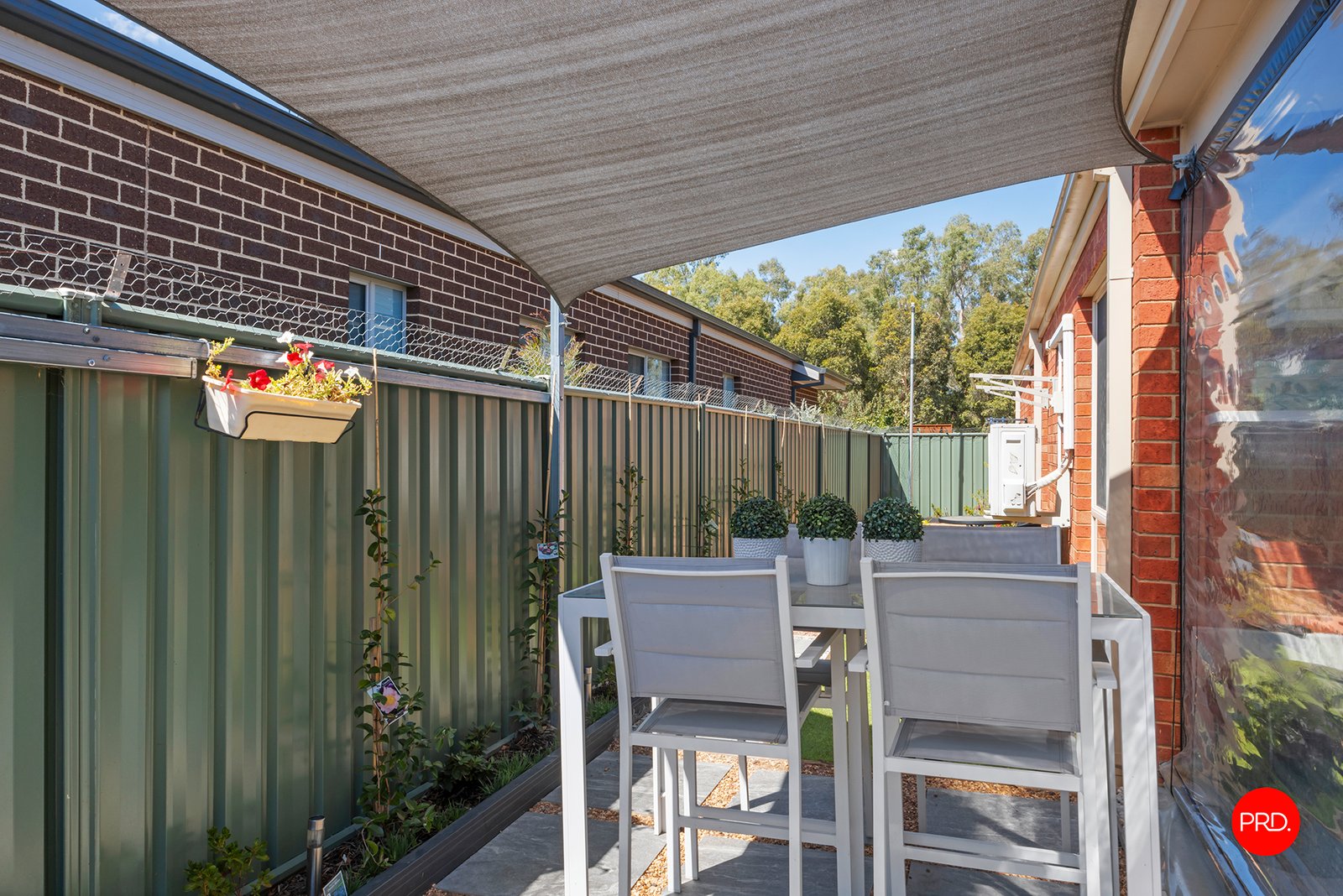 9 Creekview Place ASCOT 18