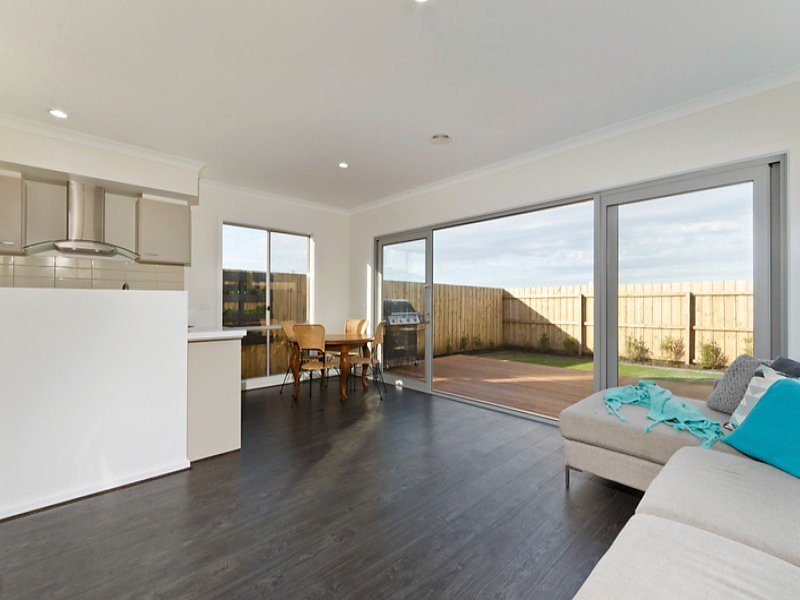 Gallery: 9 Crystall Place