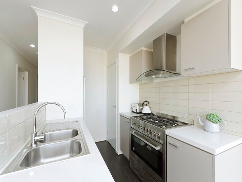 Gallery: 9 Crystall Place