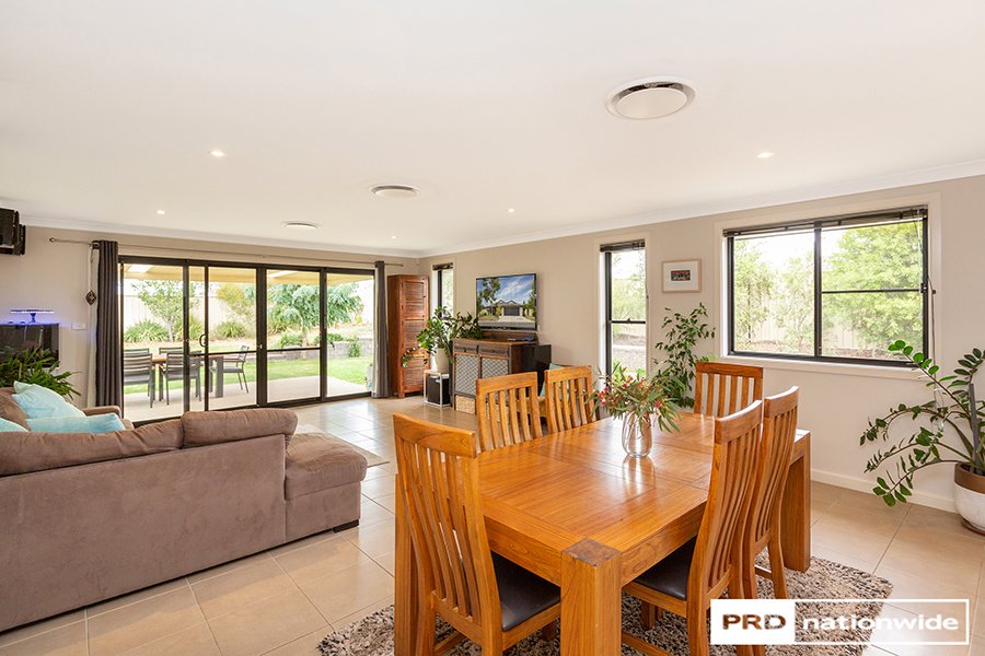 9 Cunningham Street TAMWORTH 6