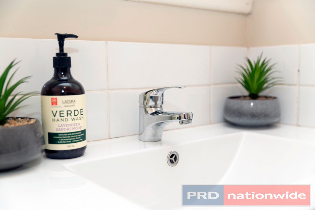 9 Cuthberts Road ALFREDTON 10