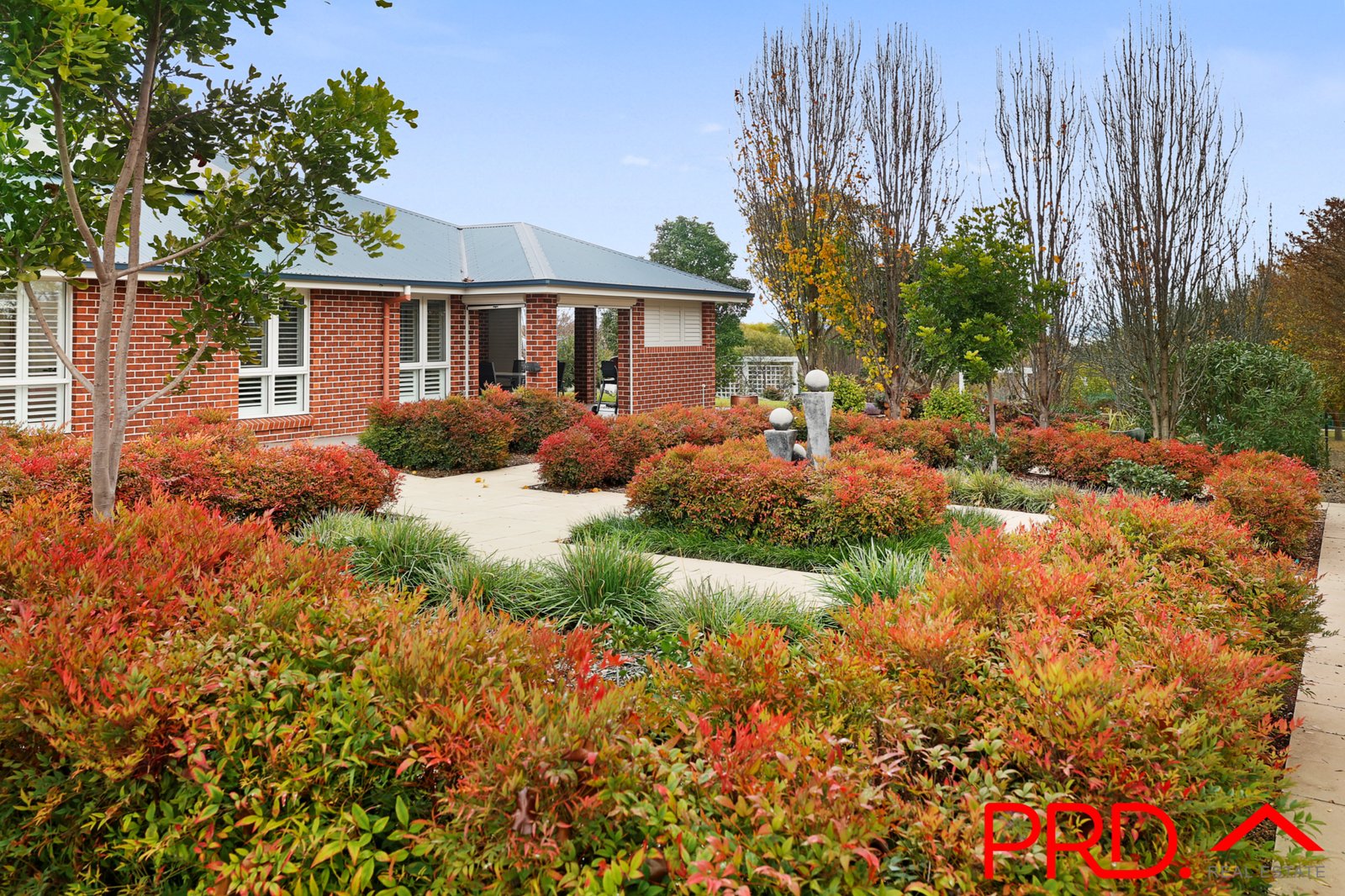 9 Daintree Circuit TAMWORTH 26