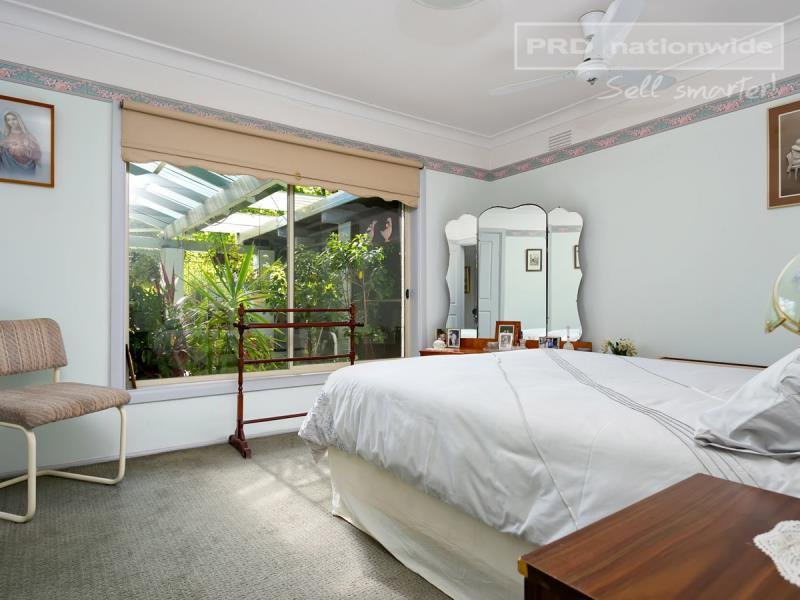 9 Dalkeith Avenue LAKE ALBERT 7