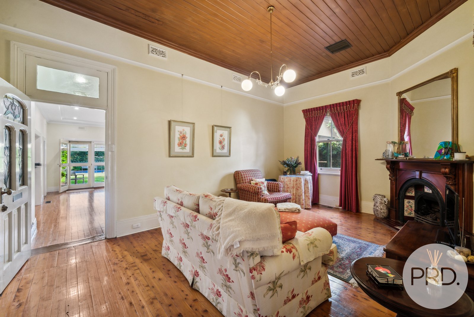 9 Darlow Street WAGGA WAGGA 6