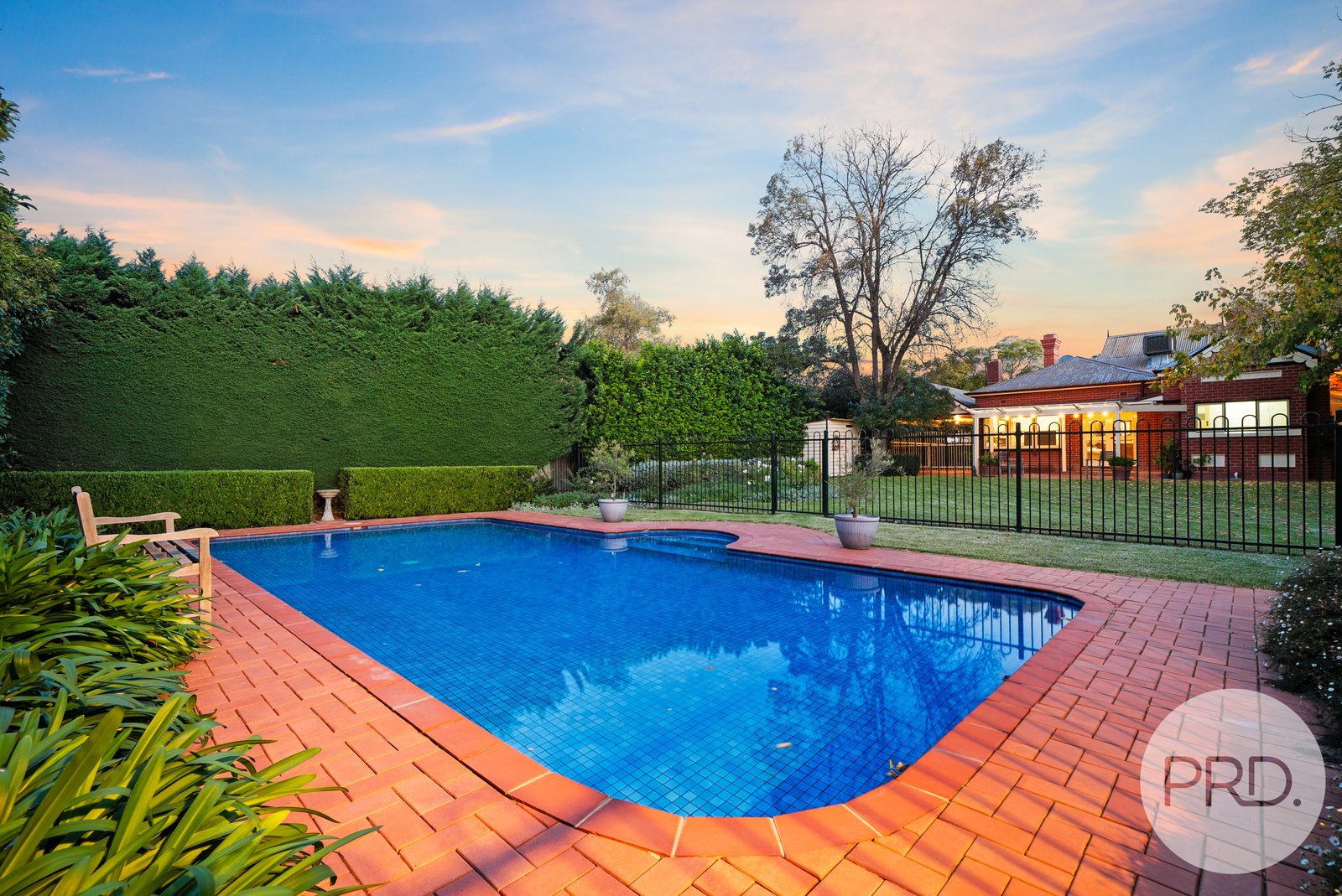 9 Darlow Street WAGGA WAGGA 27