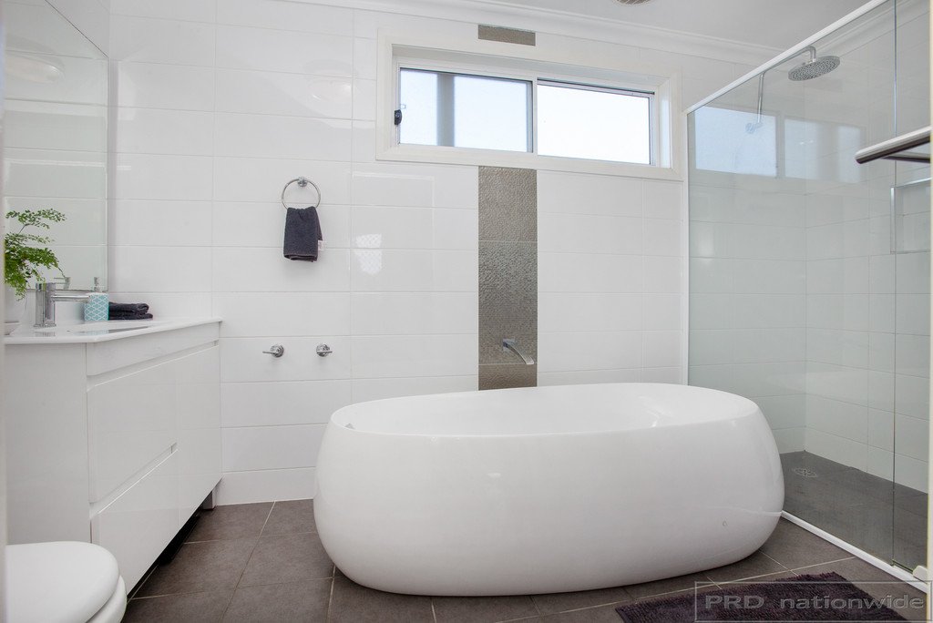 9 Darwin Street BERESFIELD 11