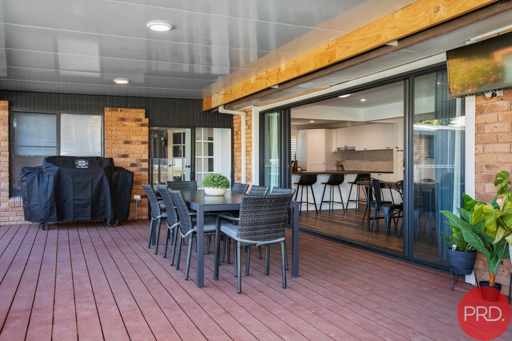 9 De Lisle Crescent METFORD 19