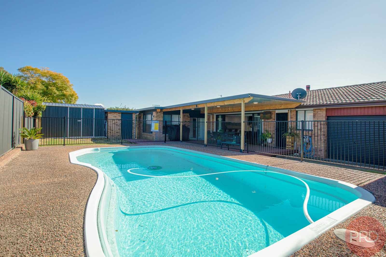 9 De Lisle Crescent METFORD 21