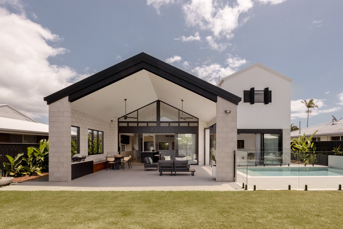 9 Denawen Street Palm Beach 25