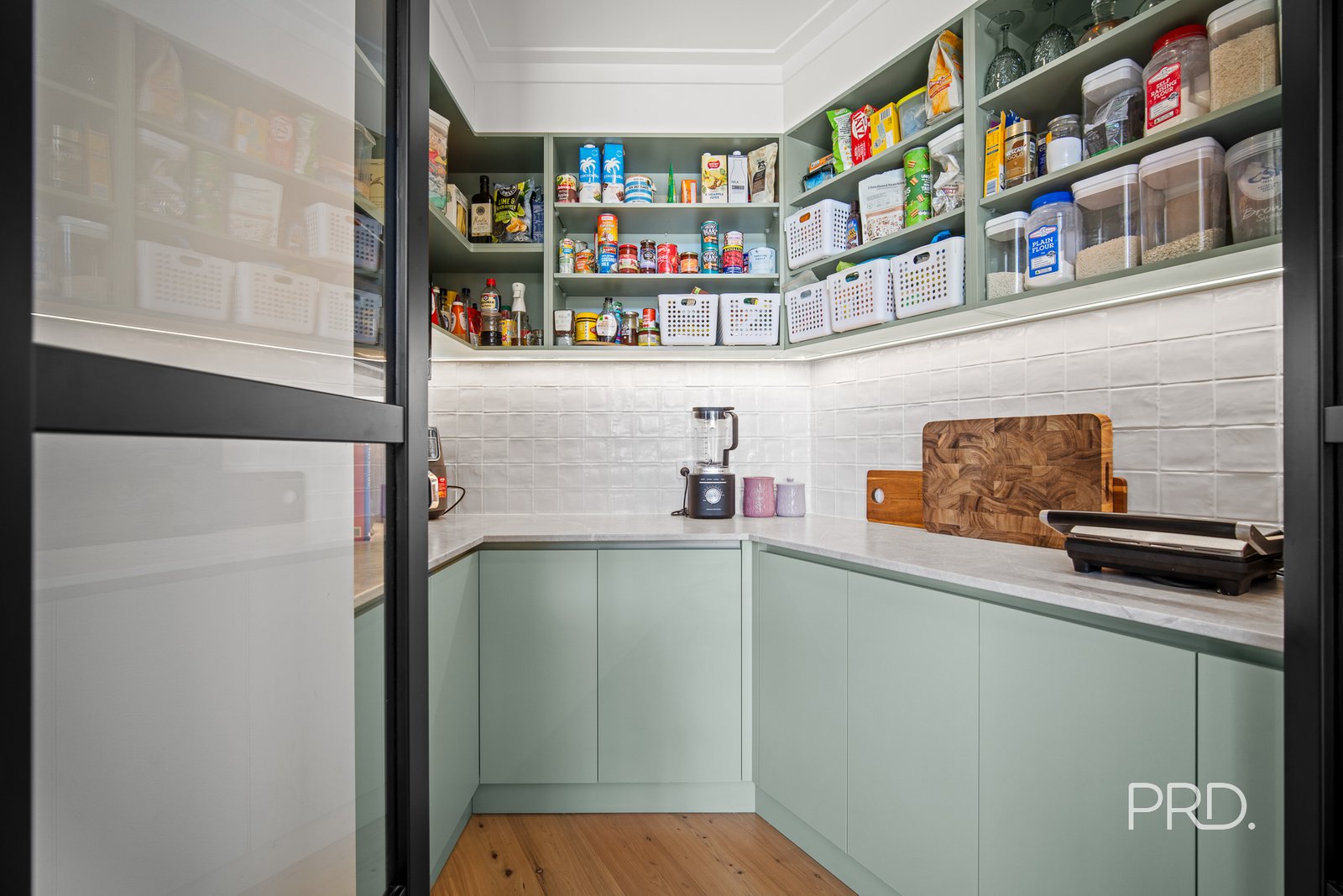 9 Denny Crescent GOBBAGOMBALIN 14