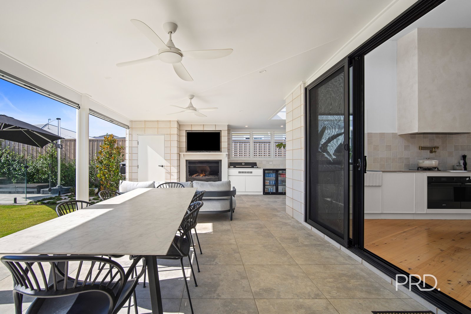 9 Denny Crescent GOBBAGOMBALIN 25