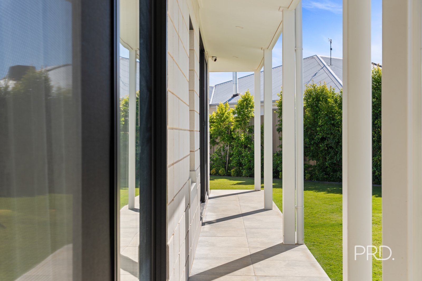 9 Denny Crescent GOBBAGOMBALIN 29