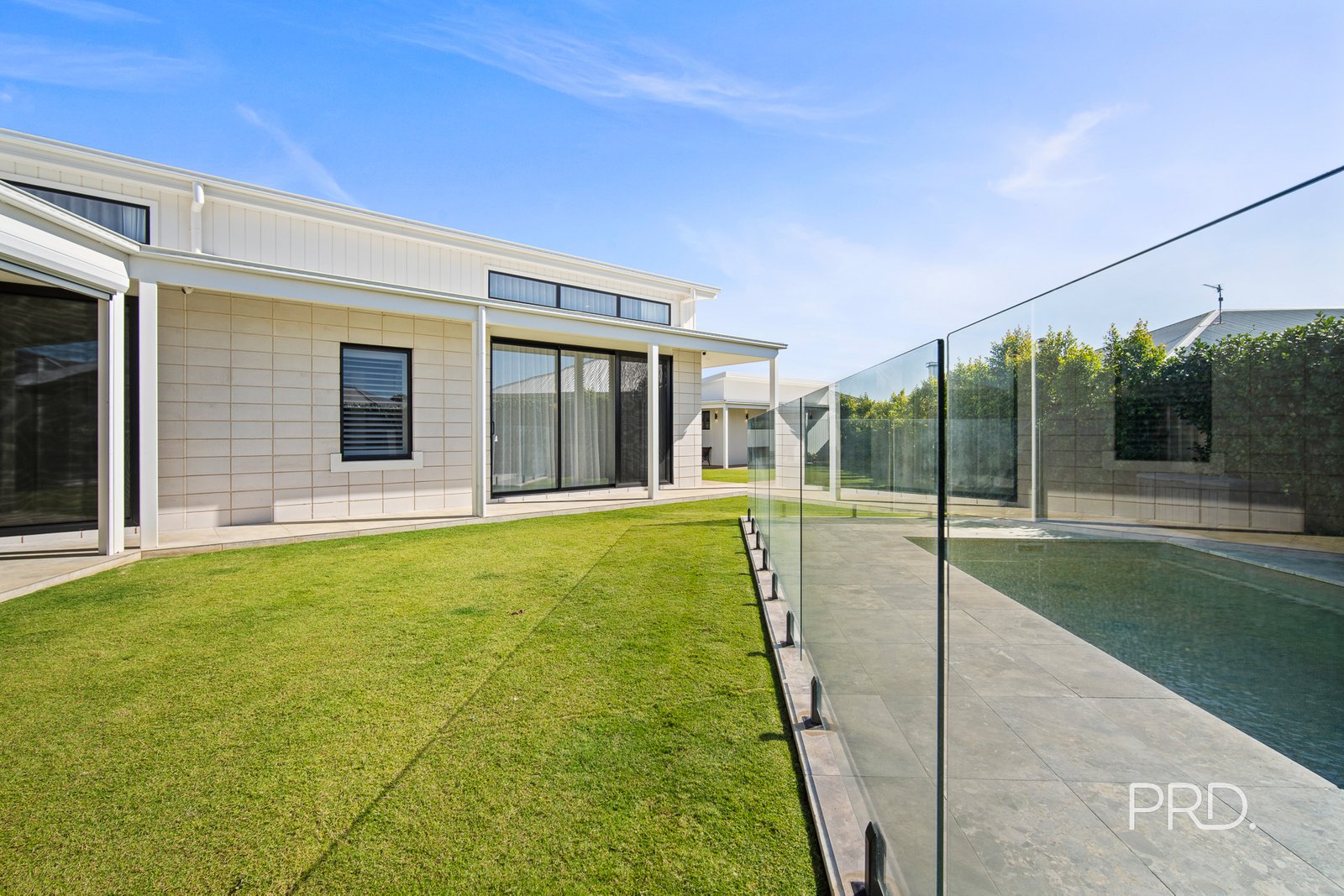 9 Denny Crescent GOBBAGOMBALIN 31