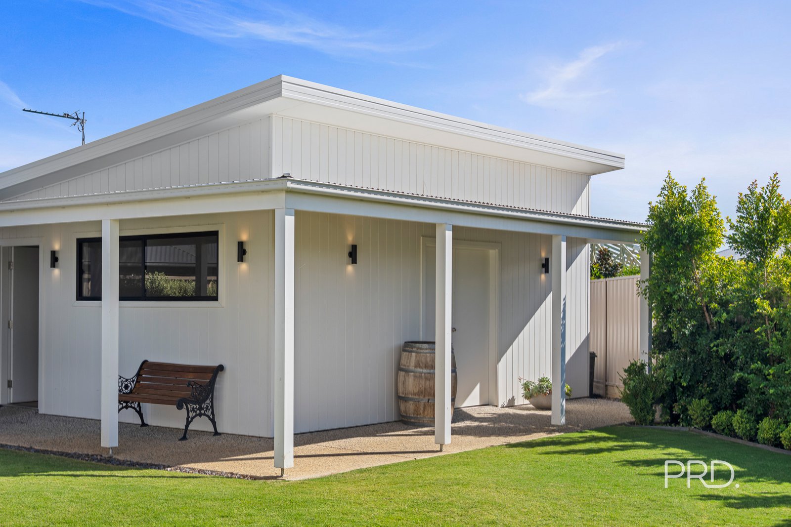 9 Denny Crescent GOBBAGOMBALIN 33