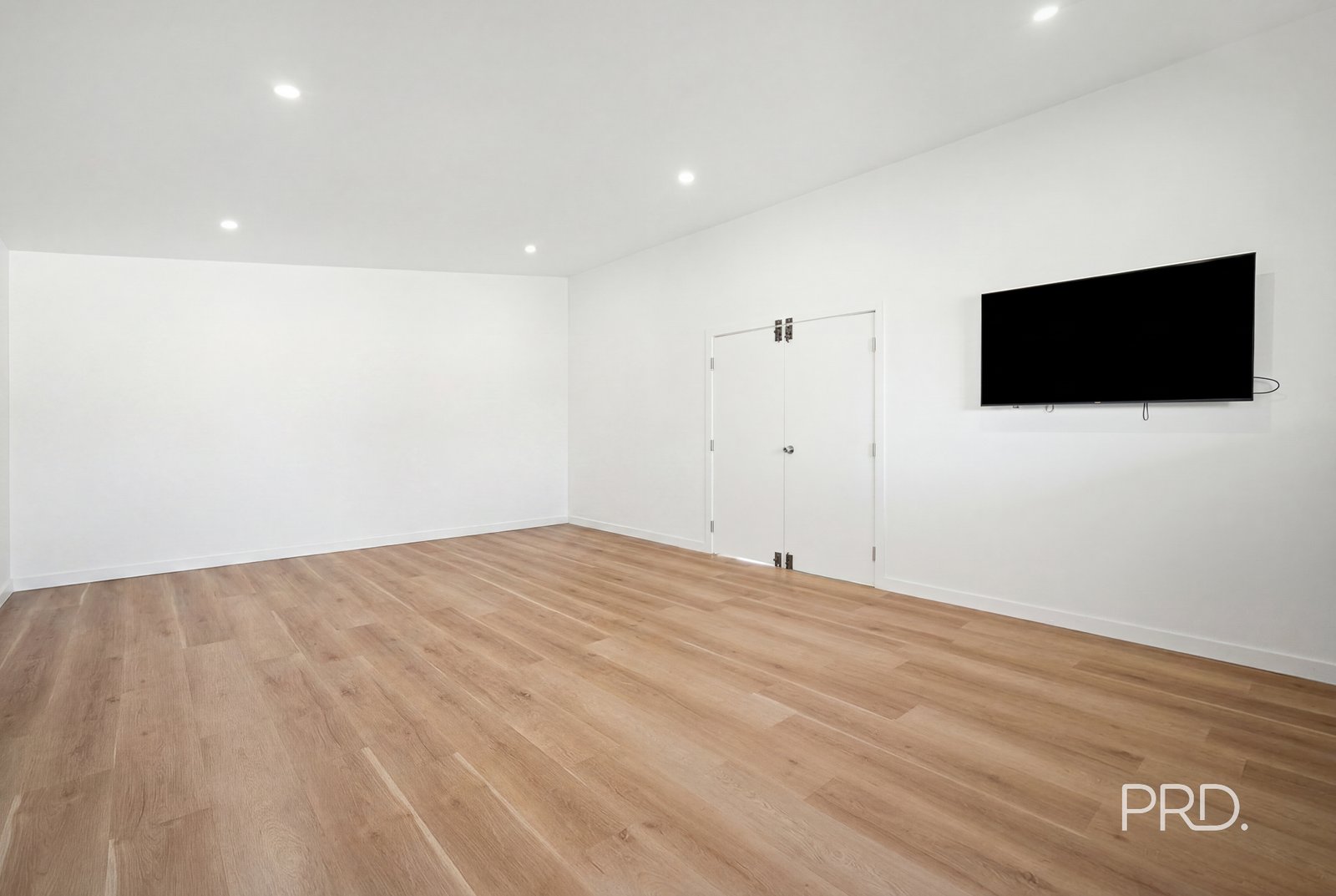 9 Denny Crescent GOBBAGOMBALIN 34