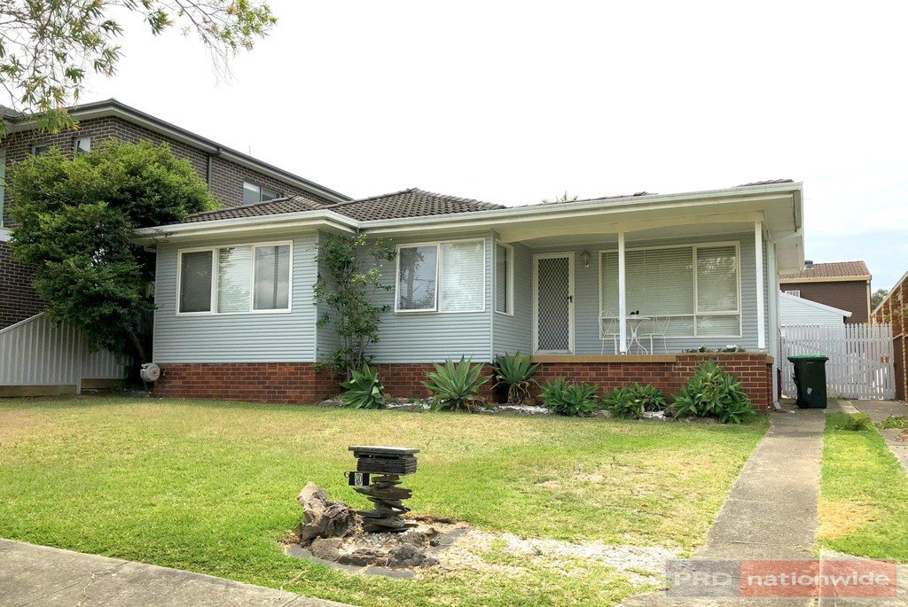 9 Dernancourt Parade MILPERRA 1