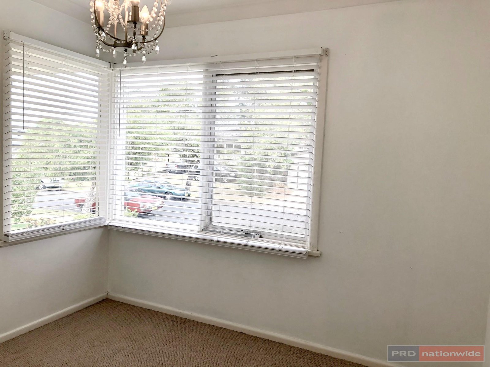 9 Dernancourt Parade MILPERRA 3