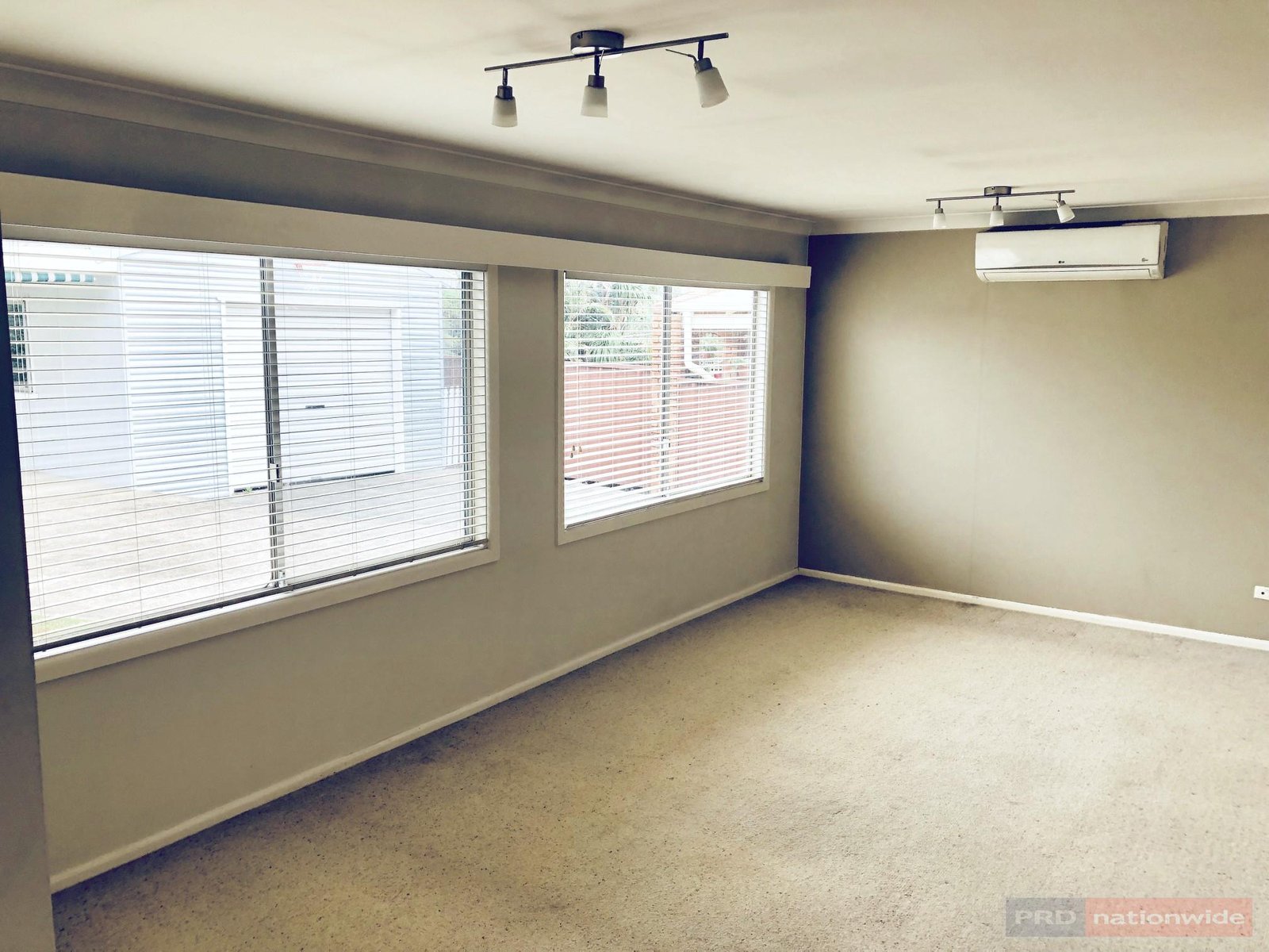 9 Dernancourt Parade MILPERRA 6