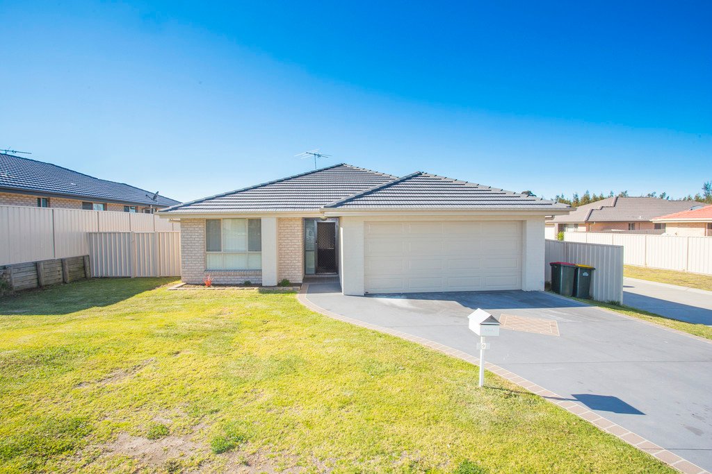 9 Devon Street GRETA 2