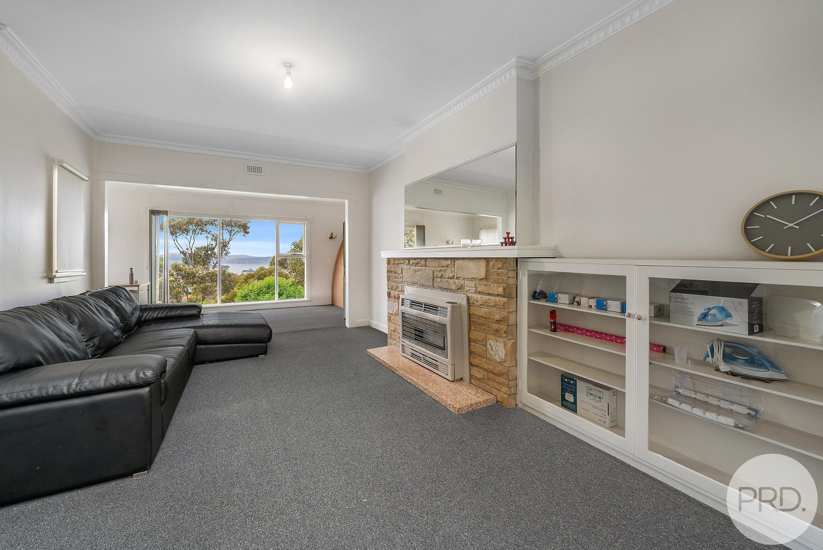 9 Dewrang Place MOUNT STUART 1