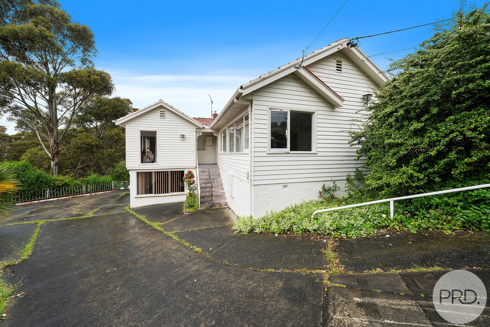 9 Dewrang Place MOUNT STUART 3