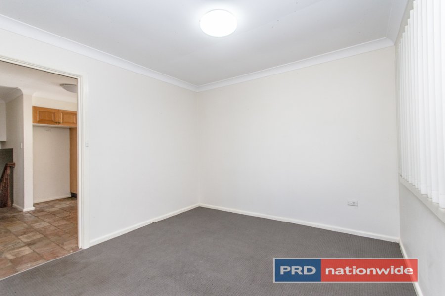 9 Diana Place SOUTH PENRITH 6