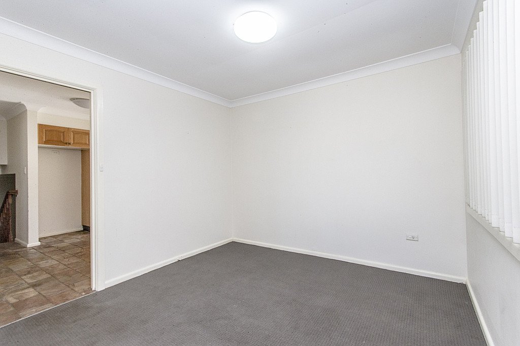 9 Diana Place SOUTH PENRITH 6