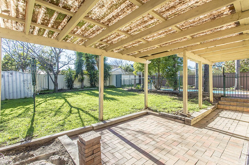 9 Diana Place SOUTH PENRITH 18