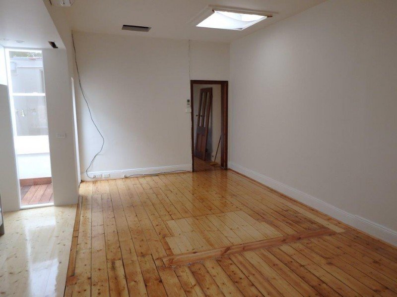 Gallery: 9 Dinsdale Street