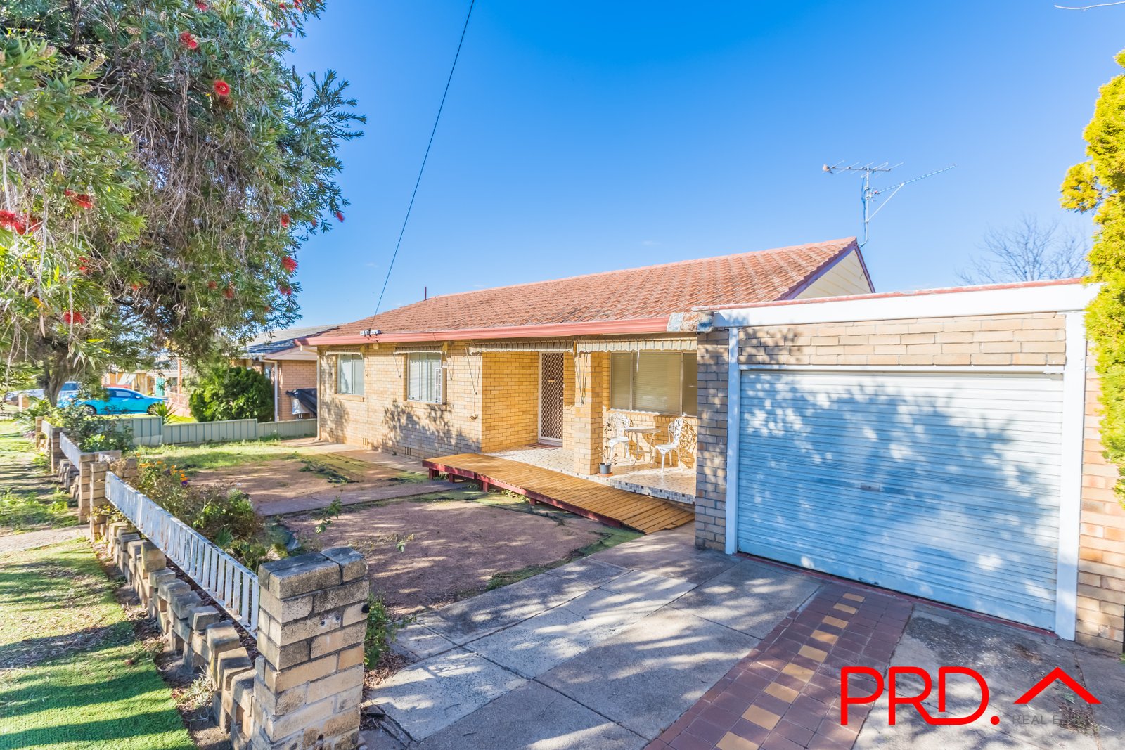 9 Doonba Street TAMWORTH 2