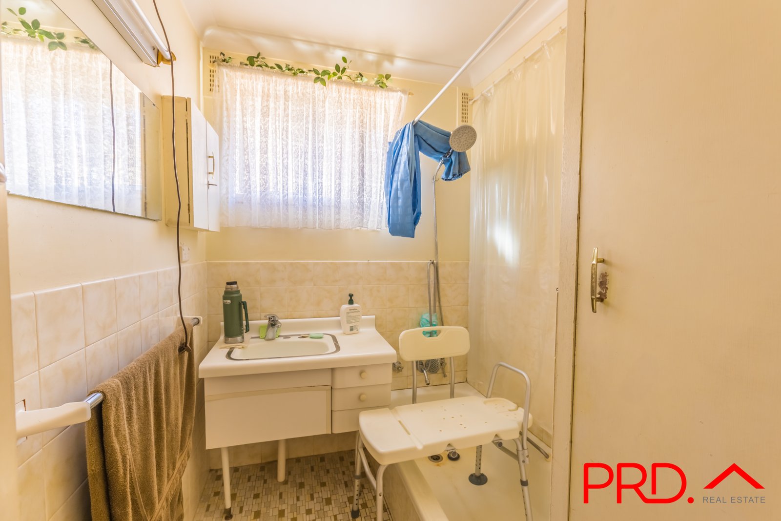 9 Doonba Street TAMWORTH 7