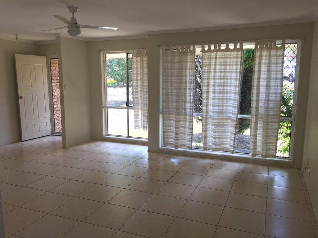 9 Dorking Court ALEXANDRA HILLS 3