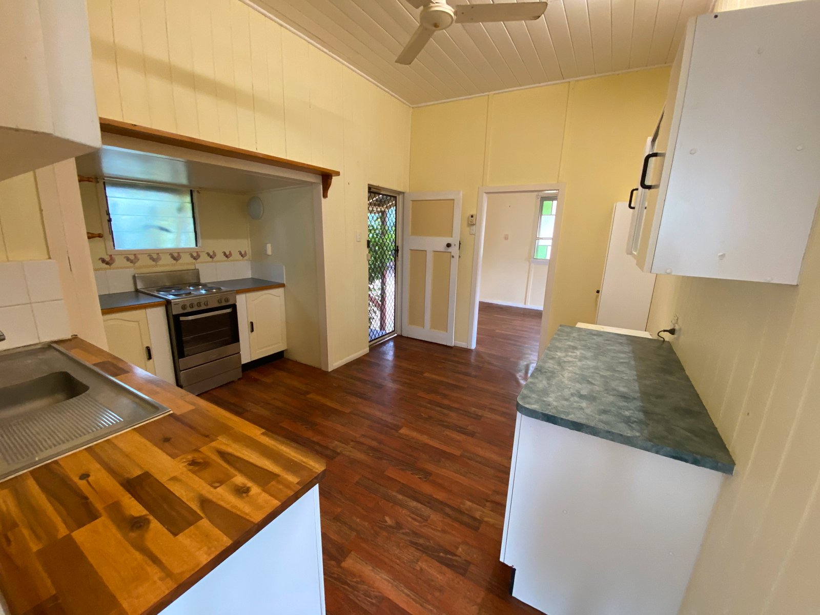 9 Dougall Street BOROREN 3