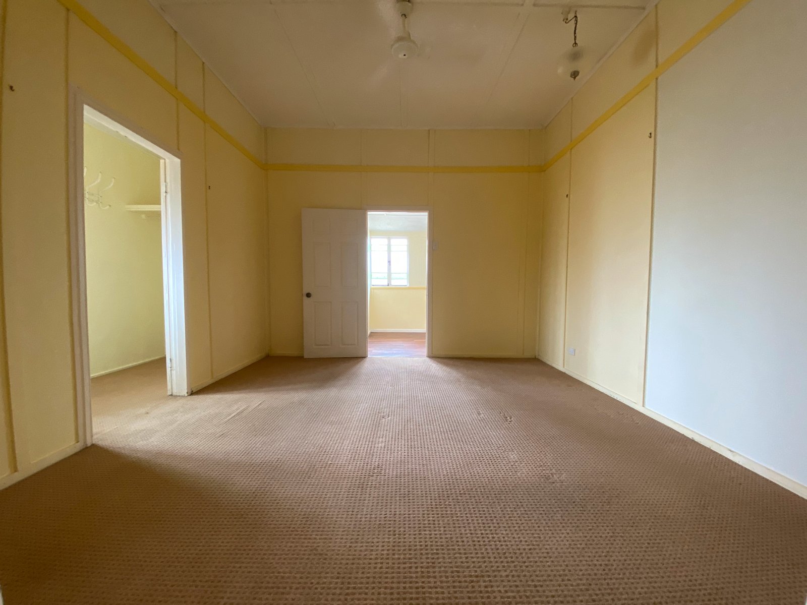 9 Dougall Street BOROREN 7