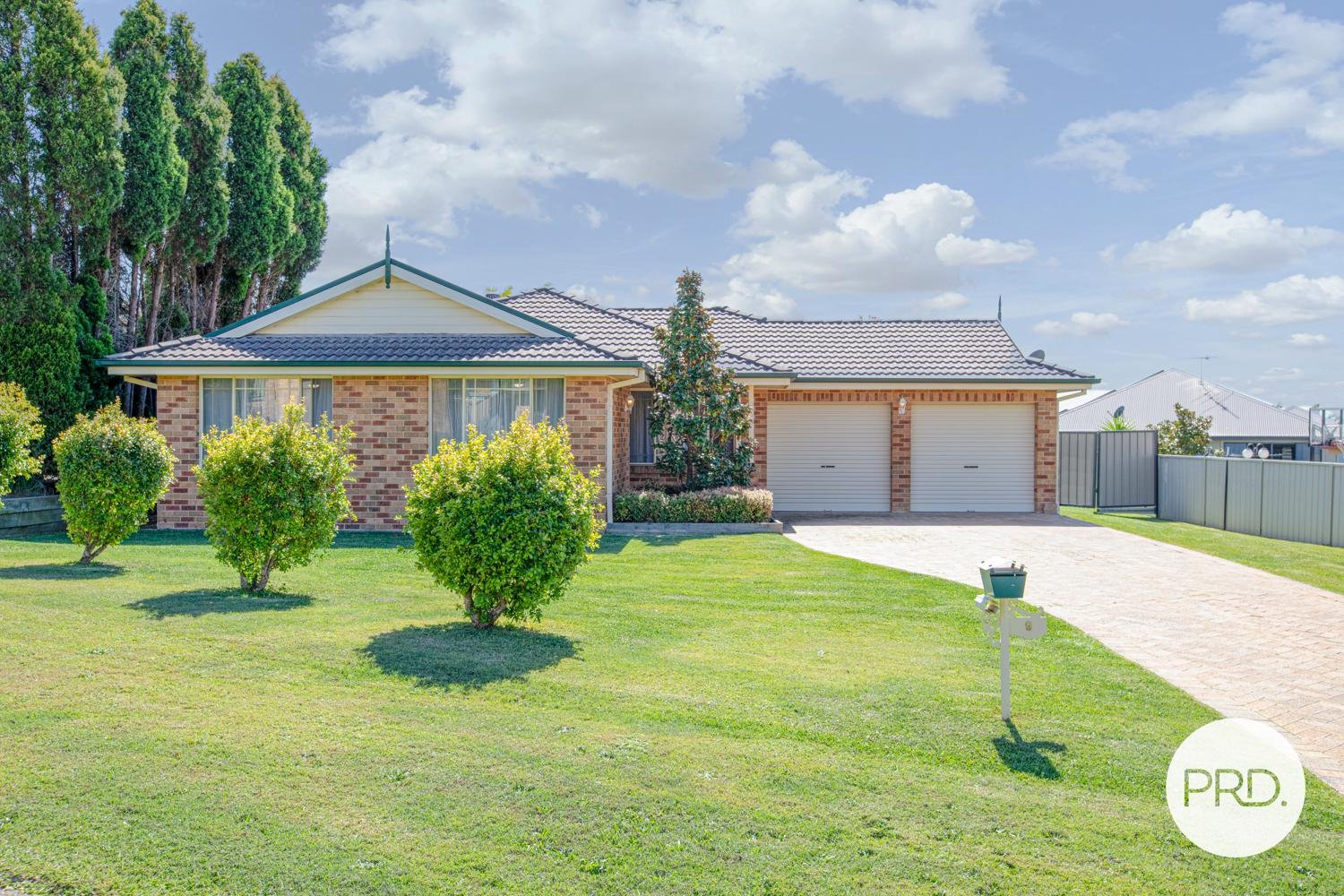 9 Douglas Close LARGS 3
