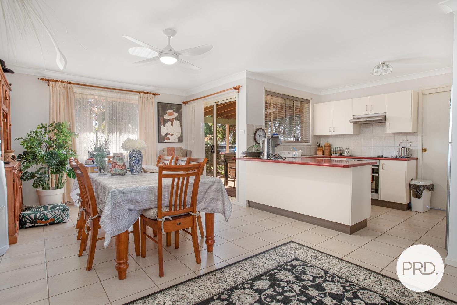 9 Douglas Close LARGS 5