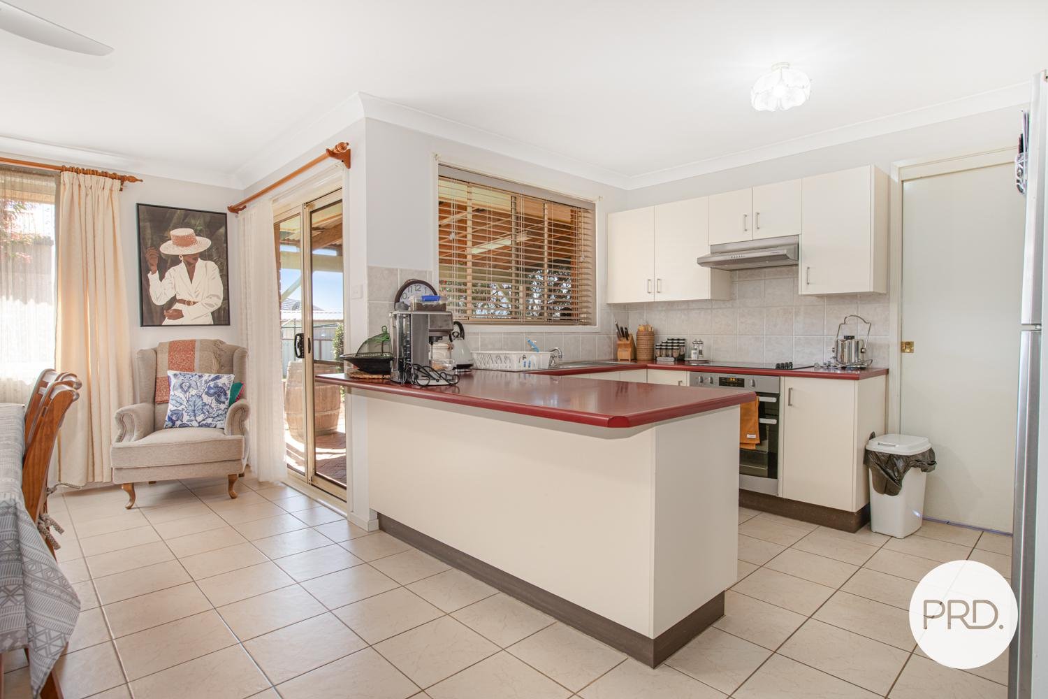 9 Douglas Close LARGS 8