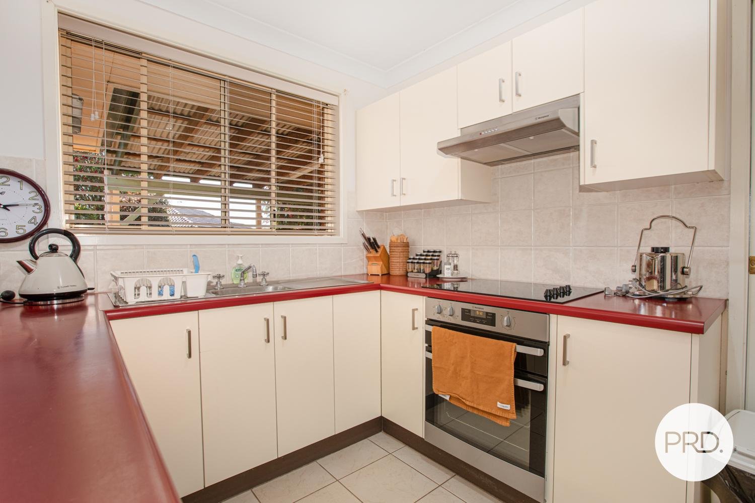 9 Douglas Close LARGS 9