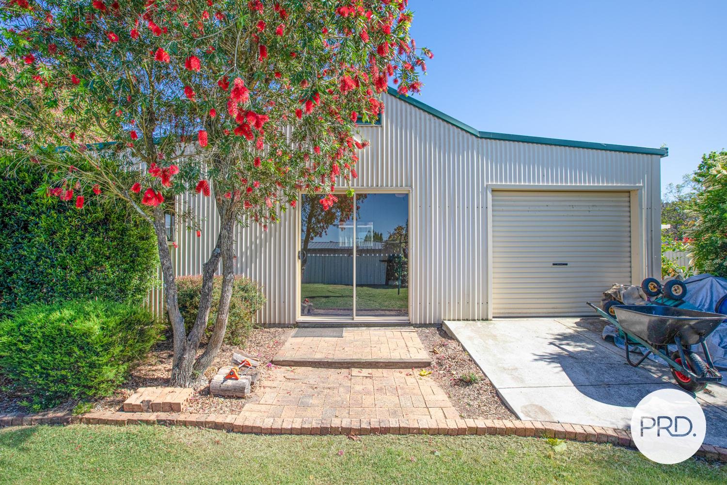 9 Douglas Close LARGS 18