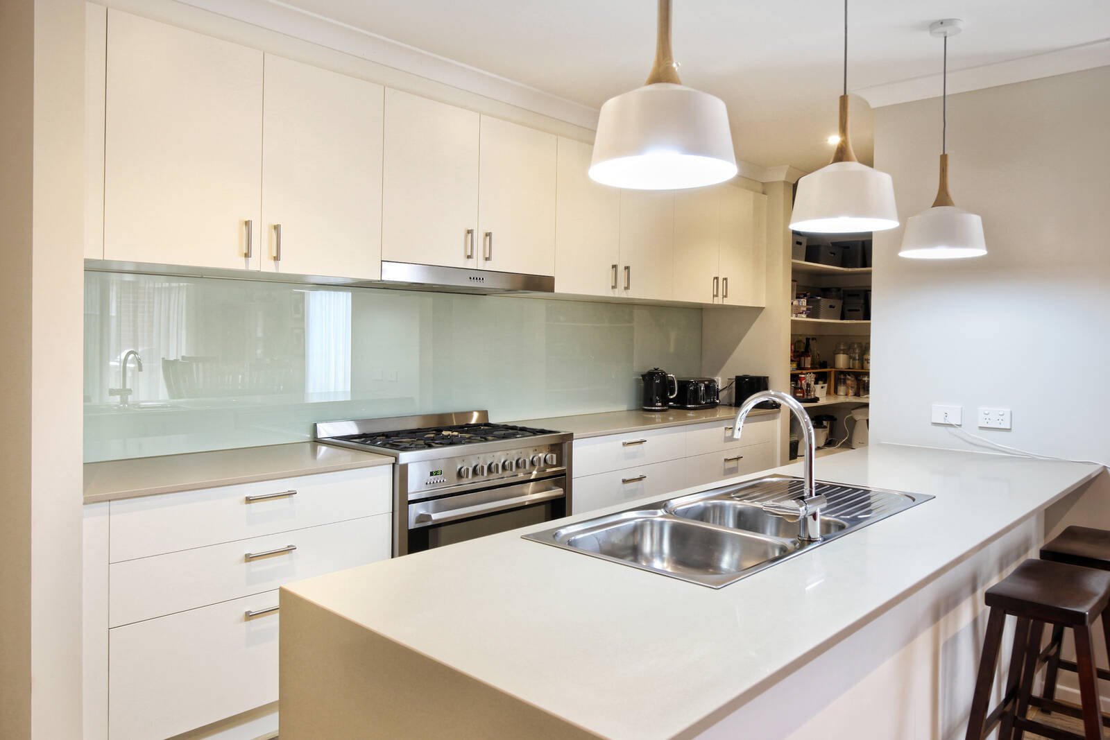 Real Estate and Property in 9 Doyeswood Drive, Woodend, VIC