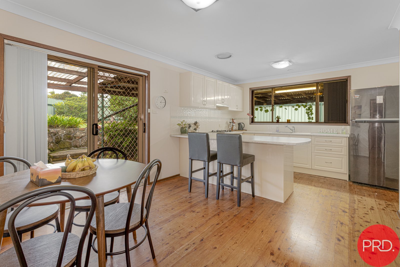 9 Dudley Close METFORD 6