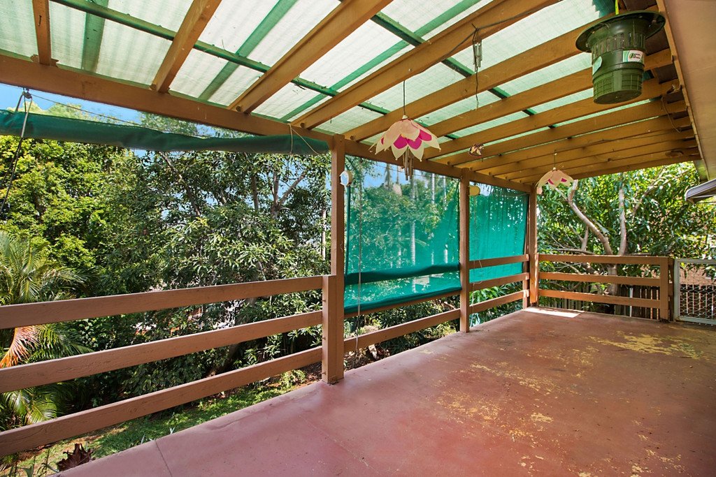 9 Durigan Place BANORA POINT 8