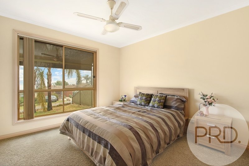 9 Dwyer Crescent BELLBRIDGE 6