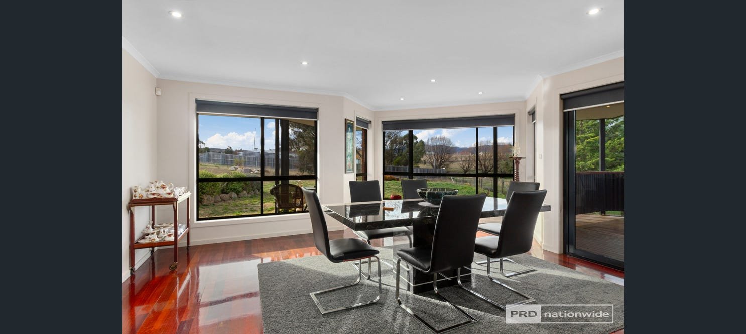 9 Dylan Street BRIGHTON 7