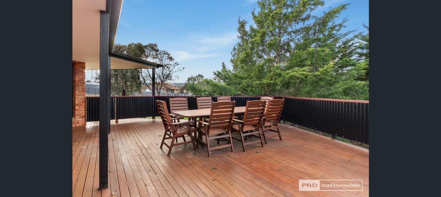 9 Dylan Street BRIGHTON 11