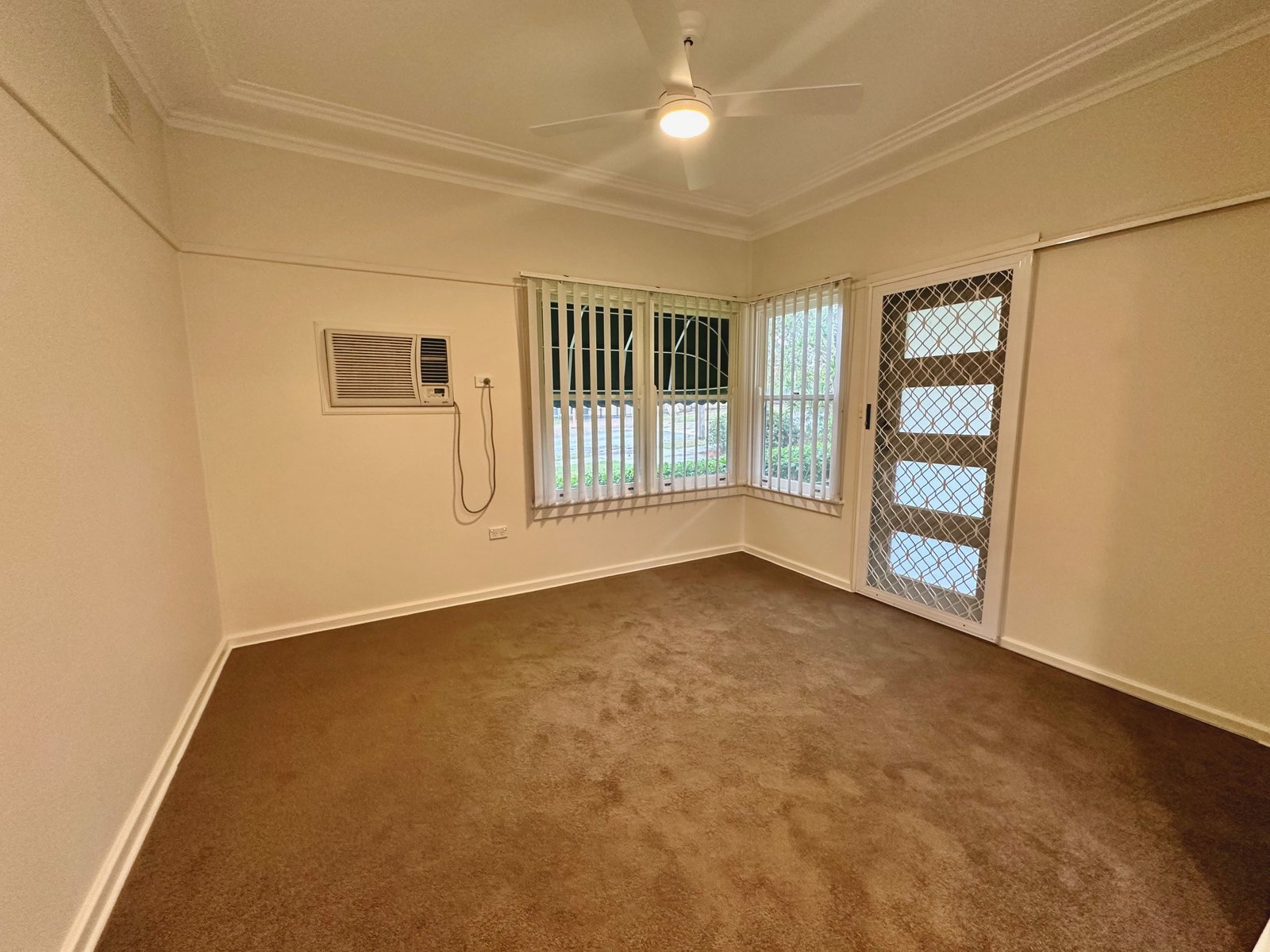 9 Eddie Avenue PANANIA 7