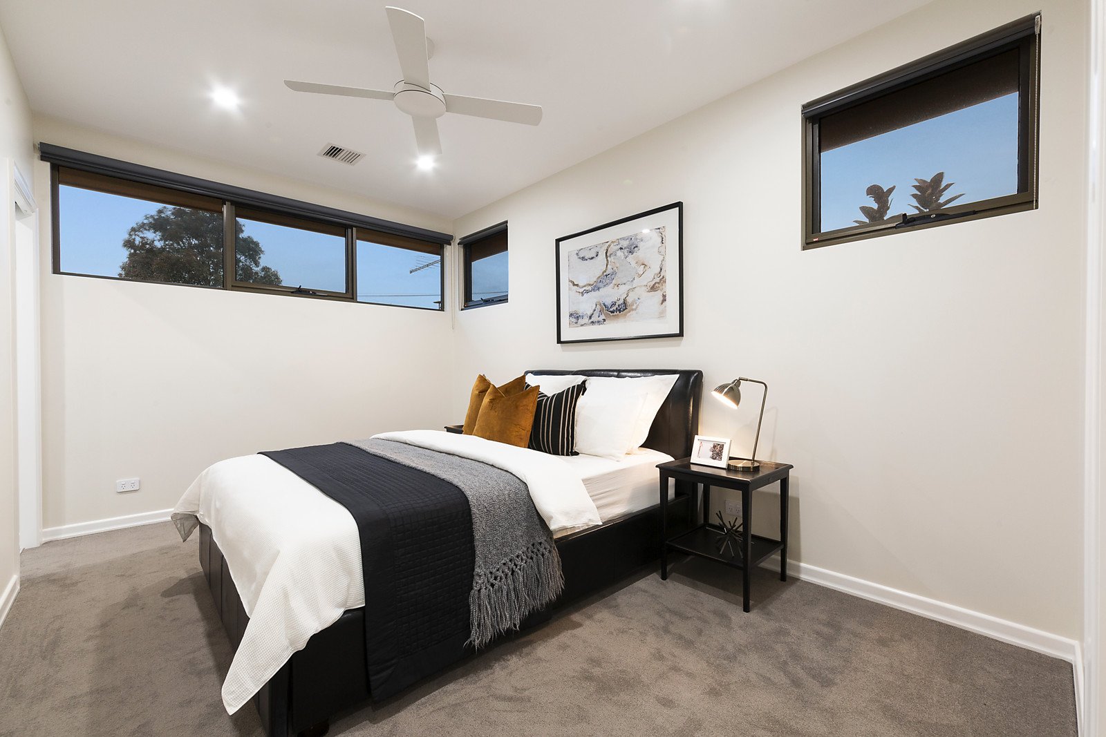 9 Edina Avenue, Port Melbourne, VIC