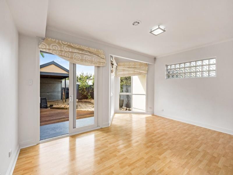 Gallery: 9 Edward Street